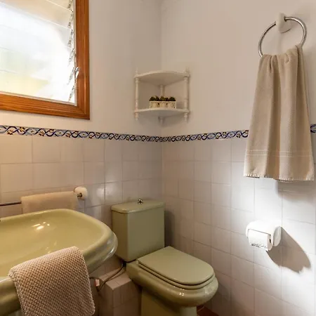 Avinent, Rustica Con Piscina Hotel