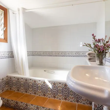 Avinent, Rustica Con Piscina 4* Pollença